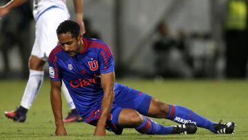 Jean Beausejour se desgarra y arriesga presencia en la Roja