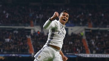 Casemiro subió esta foto en su cuenta oficial de Twitter tras el gol ante el Nápoles.