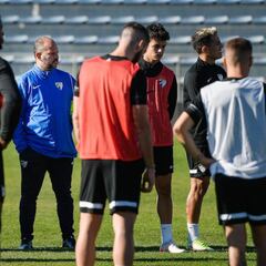 El virus, otro escollo para José Alberto