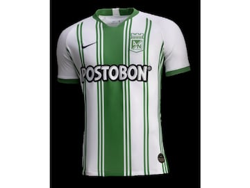 Esta es la camiseta principal (verde y blanca) de Independiente Medellín para 2020.