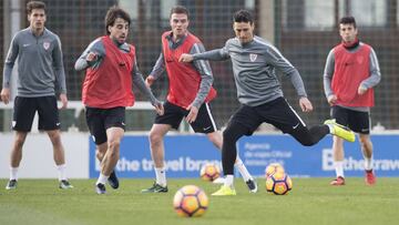 Aduriz: "Este equipo es muy noble, intenta ayudar al árbitro"