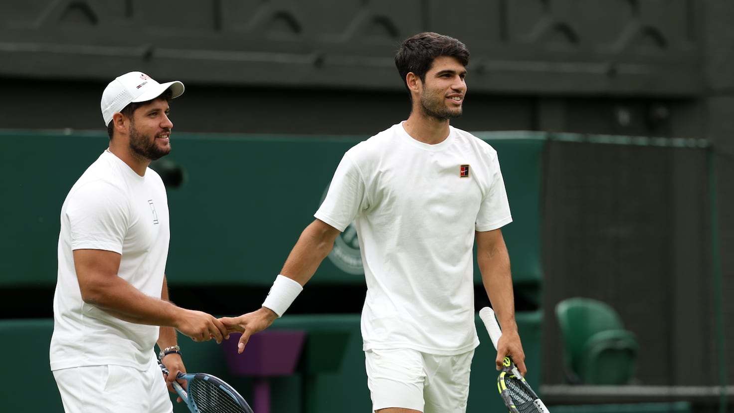 Hermano de Alcaraz gana peso en el equipo del número 1 del mundo