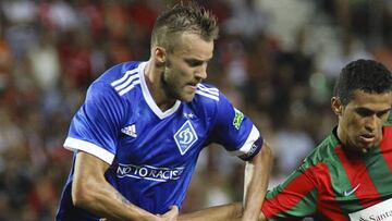 Yarmolenko, a la izquierda, en un reciente partido contra el Mar&iacute;timo de Funchal en la Europa League.