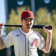 Why are fans upset about the new MLB jerseys?