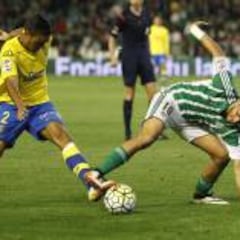 Desestiman el recurso del Betis por la amarilla a Ceballos