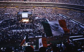 El 29 de mayo de 1993, el Estadio Azteca recibió a 132 mil 274 personas para ver la pelea entre Julio César Chávez y Greg Haguen. Esta es una cifra histórica que no ha sido posible superar en la historia del boxeo. El resultado fue un triunfo para el boxeador mexicano