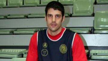 Josh Asselin, refuerzo del Estu.