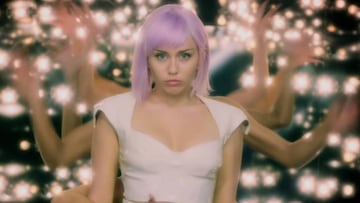 Vuelve Paquita Salas en los estrenos Netflix de Junio 2019, y Black Mirror T5