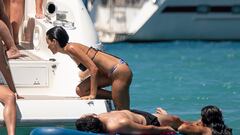 Aitana y Sebastián Yatra disfrutan de su amor en Ibiza