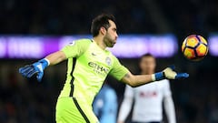 Shay Given, ex arquero del City aconseja a Bravo seguir ejemplo de De Gea