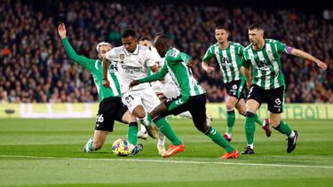 El Betis deja al Madrid a nueve puntos