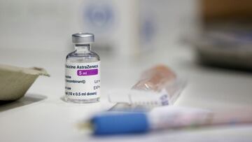 FILE PHOTO: FILE PHOTO: A vial of AstraZeneca coronavirus vaccine is seen at a vaccination centre in Westfield Stratford City shopping centre, amid the outbreak of coronavirus disease (COVID-19), in London, Britain, February 18, 2021. REUTERS/Henry Nichol