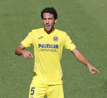 Dani Parejo fichó en el verano de 2020 por el Villarreal, club con el que ha disputado a fecha de hoy 9 partidos, con un gol y una asistencia.