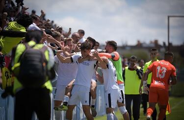 Víctor Corral, el héroe del ascenso, pone rumbo a Mérida