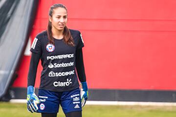 La Selección Femenina de Chile prepara su debut en Copa América ante Paraguay. La Roja realizó su práctica en la Sede Deportiva de América de Cali.
