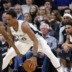 DeRozan quita protagonismo a Kawhi en su vuelta a San Antonio con el triple-doble de su carrera