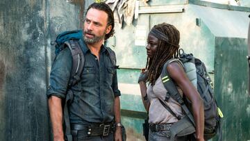 Andrew Lincoln como Rick Grimes y Danai Gurira como Michonne en The Walking Dead