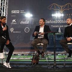 La SER presentó en Mestalla el libro '100años100historiasVCF'