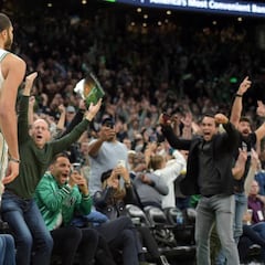 Tatum da la victoria a los Celtics y los Bucks ganan de nuevo