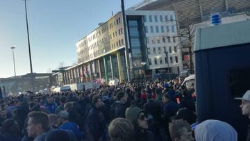 Imágenes de los aledaños del Johan Cruyff Arena en la previa del partido entre Juventus y Ajax.