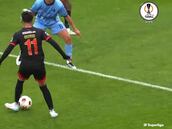 La asistencia más triste de Darío Osorio: tremenda jugada personal del chileno