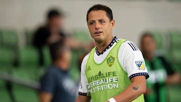 Javier 'Chicharito' Hernández confesó haber pasado por una depresión profunda tras la muerte de su abuelo, Tomás Balcázar, y su separación con Sarah Kohan.