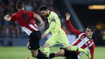 Dani García entra a Messi durante el partido Athletic-Barcelona.