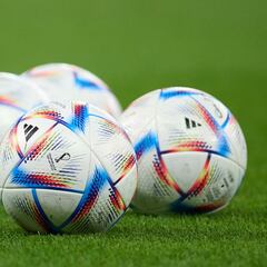 Who is the referee for Croatia vs Canada in the World Cup 2022 Group F second game?