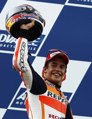 Marc Marquez celebrando el segundo puesto en el GP de Malaisia