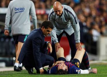 Barcelona's Lionel Messi injury: misses El Clásico, out three weeks