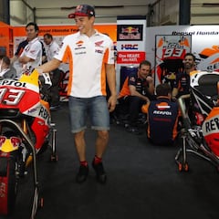 Honda retrasa un día su viaje a la India por la ausencia de visados