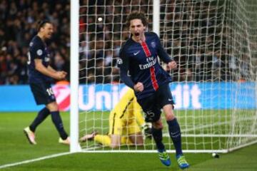 2-1. Adrien Rabiot celebró el segundo gol.