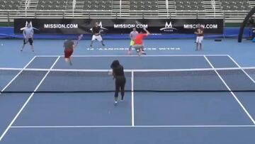 Serena Williams takes on five men at once