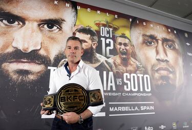 David Feeldman, presidente del Bare Knuckle, en la rueda prensa en el Hotel Hard Rock.