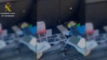 Cuidado si has comprado alguno de estos iPhone en Madrid: eran una estafa y la Guardia Civil lo ha descubierto