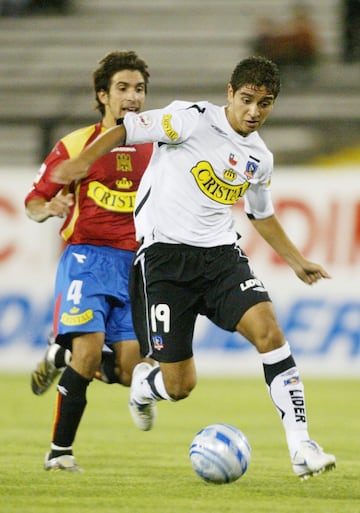 Era un talentoso volante. En 2007 integró el plantel de la Roja Sub 20 que fue tercera del mundo y luego desapareció. Pasó por Santiago Morning y Magallanes, entre otros. En 2018 estuvo en Costa Rica.