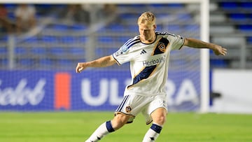 Galaxy dominate possession and create chances but draw in Panama; MLS season opens Sunday with Galaxy hosting NYCFC in marquee Sunday Night clash.