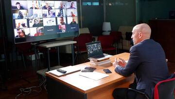 El presidente de la RFEF Luis Rubiales se reúne telemáticamente su Junta directiva.
RFEF
17/03/2020