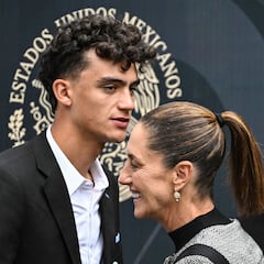 Isaac del Toro encabeza a los ganadores del Premio Nacional del Deporte