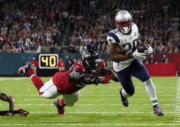 James White fue el mejor receptor de los de Boston y permitió a su equipo tener esperanzas, aunque remotas, de remoantada.