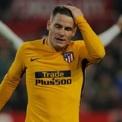 Gameiro se cayó ante Las Palmas por problemas estomacales