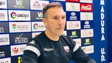 El técnico del Extremadura, Antonio Rodríguez "Rodri", confía en que el equipo no note la ausencia de Enric Gallego.