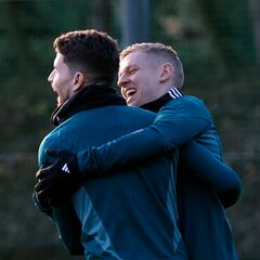 El Arsenal juega esta tarde contra el PSV “por el escudo”, y poco más