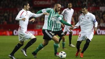 Digard durante un derbi Betis-Sevilla.