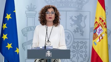 El Gobierno decreta "la hibernaci¨®n de la econom¨ªa"