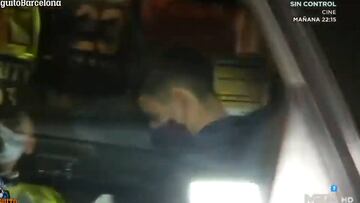 Pedri llegó al Camp Nou en Taxi y sorprendió a todos