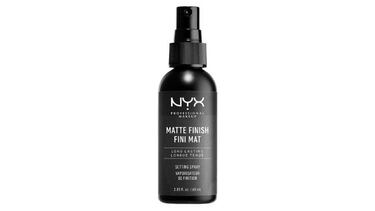 Este fijador de maquillaje NYX tiene cerca de 50,000 opiniones