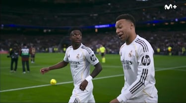 Los pitos en el Bernabéu y la derrota del Barça, protagonistas de los memes de la jornada