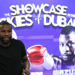 Floyd Mayweather cumple en exhibición ante Don Moore y adelanta nueva pelea en EAU