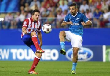 Danny Alves, futbolista que siempre quiso jugar con la Vinotinto pero que sorprendentemente termin車 jugando con Portugal, ha disputado varias veces la Champions con el Zenit de San Petersburgo.
En la imagen en el Vicente Calder車n junto a Koke.